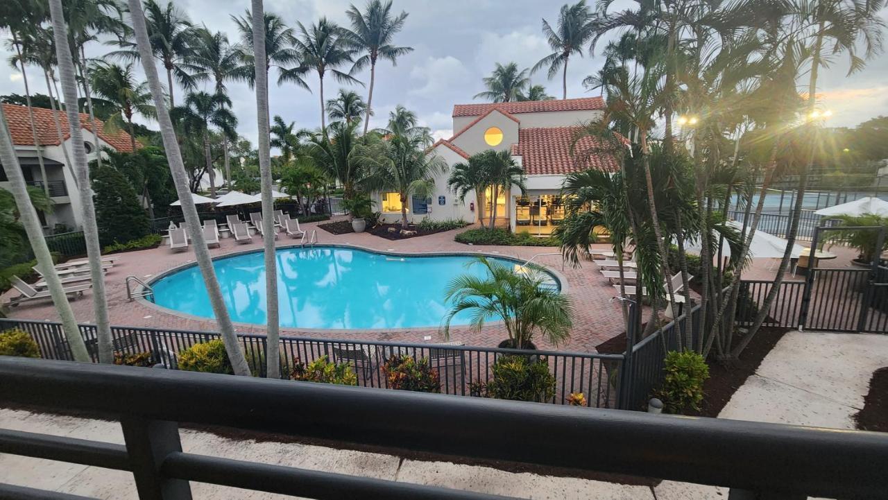 Dharma Home Suites Dania Beach At Sheridan Ocean Club מראה חיצוני תמונה