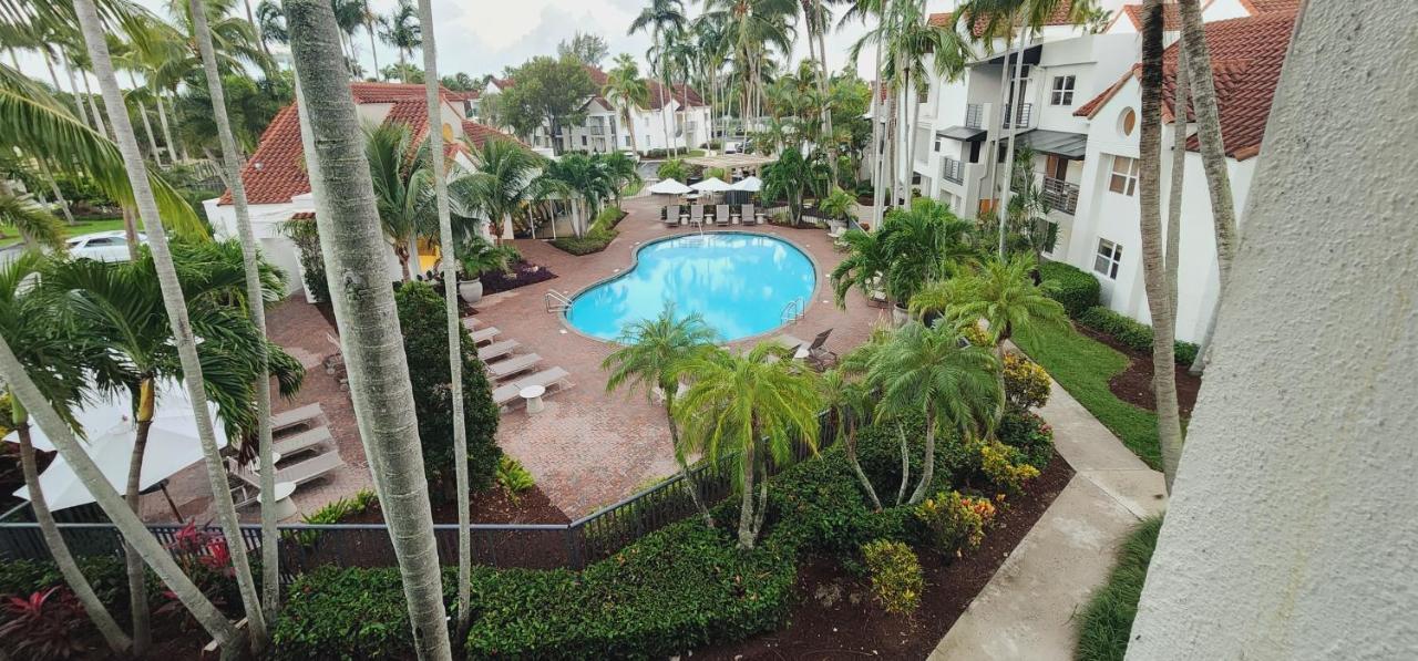 Dharma Home Suites Dania Beach At Sheridan Ocean Club מראה חיצוני תמונה